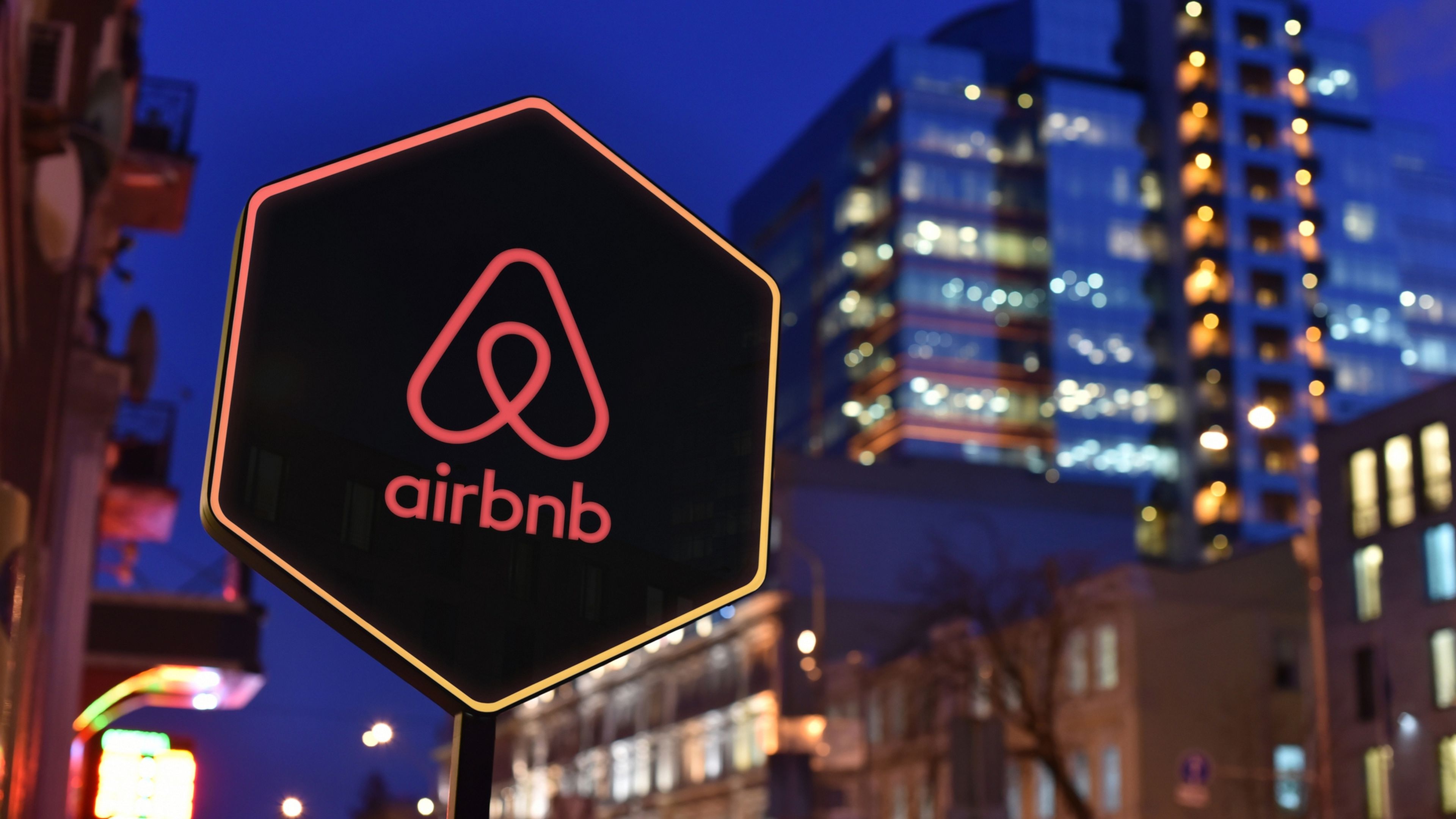 Las 3 razones por las Airbnb ya no es tan popular entre los usuarios: ¿sale ganando Booking?