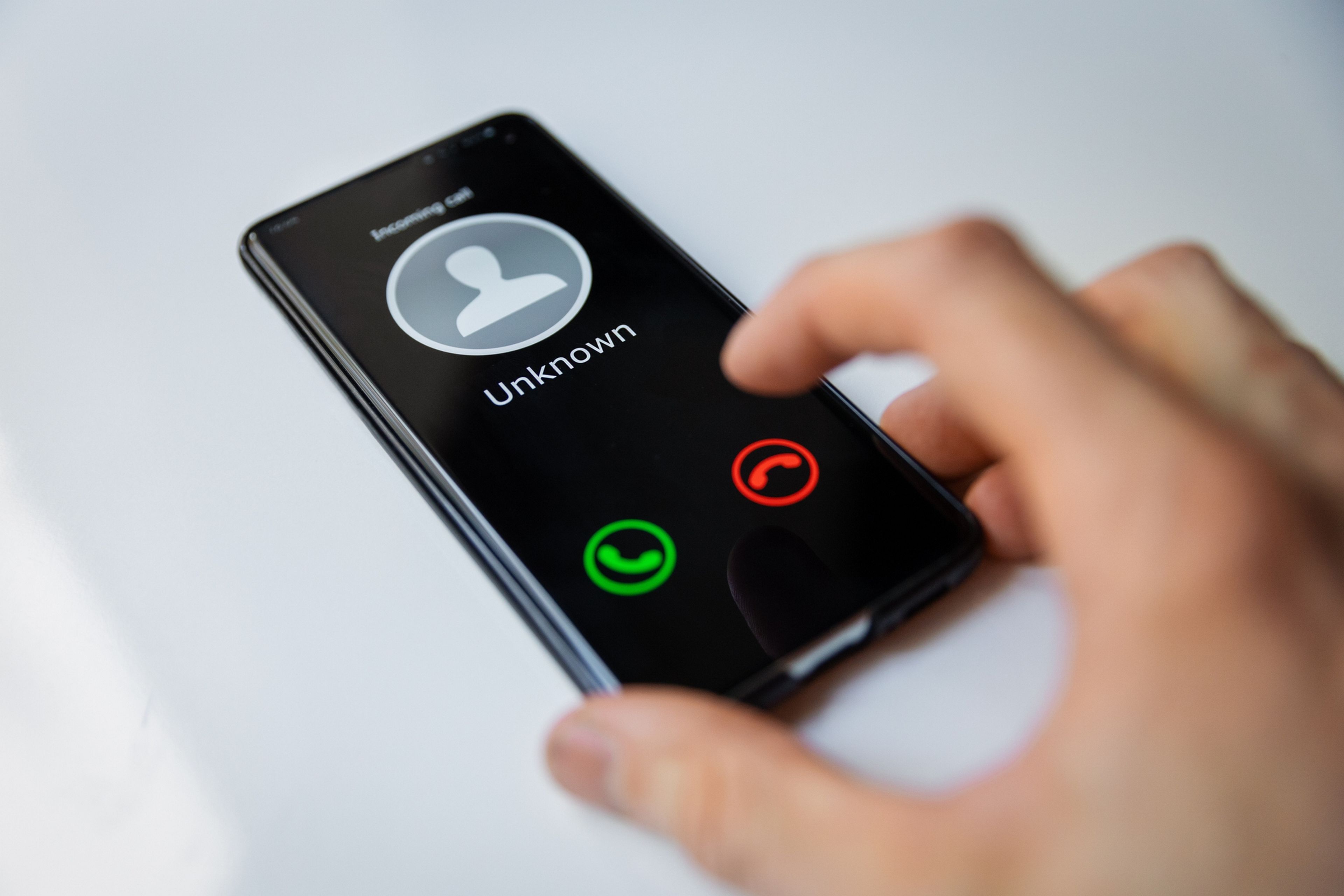 Cómo llamar con número oculto: todas las opciones posibles para iPhone y Android